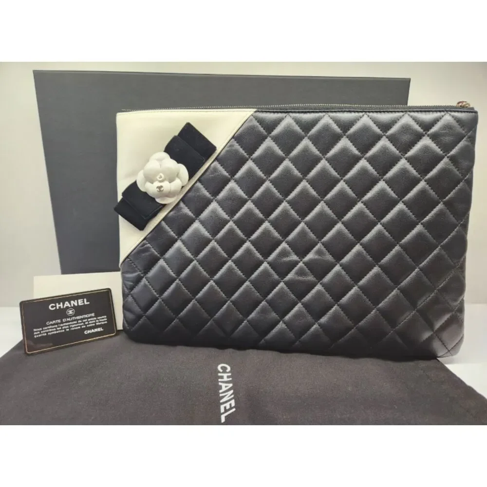 CHANEL Camellia Bow Quilted Lambskin Clutch Black Ivory Coco Mark Full Set